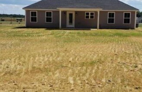 Statesboro House | Cozy, peaceful and beautiful fully furnished house- 3bd