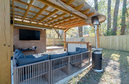 West Ashley House | Cozy Pet-Friendly Home Minutes to Downtown!