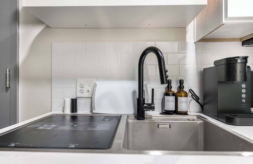 Macon Apartment | Cozy Stay Next To Atrium Hospital | Walk Score 74; Mercer Music at Capricorn – ~