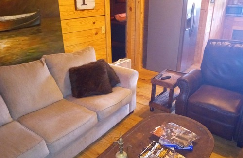 Guntersville House | Custom Built Cabin/ManCave, Family Oriented