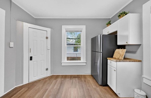 Macon House | Cute & Cozy 3/1 Home - Near Downtown Macon - Pets OK!