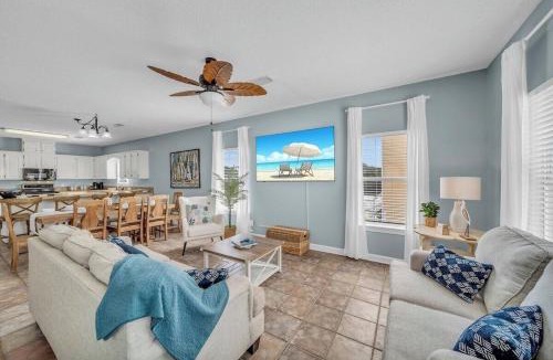 Fort Morgan House | Dandy Sandy Sleeps 24 - Pets - Pools - Hot Tubs