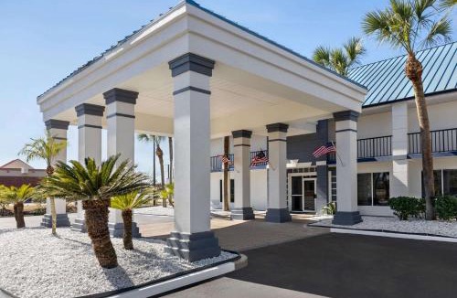 Kingsland Hotel | Days Inn by Wyndham Kingsland GA