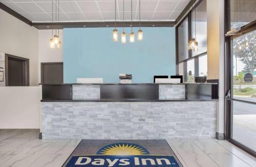 Fern Park Hotel | Days Inn by Wyndham N Orlando/Casselberry