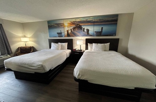 Garden City Hotel | Days Inn by Wyndham Savannah Airport