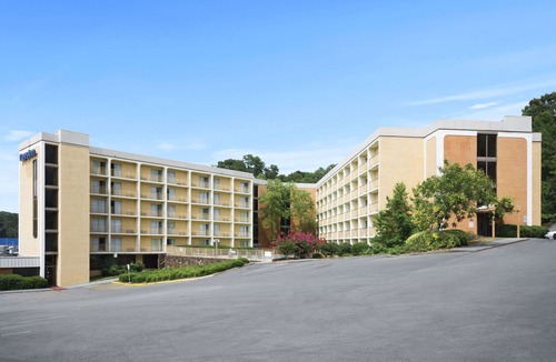 Vestavia Hills Hotel | Days Inn by Wyndham Birmingham Al