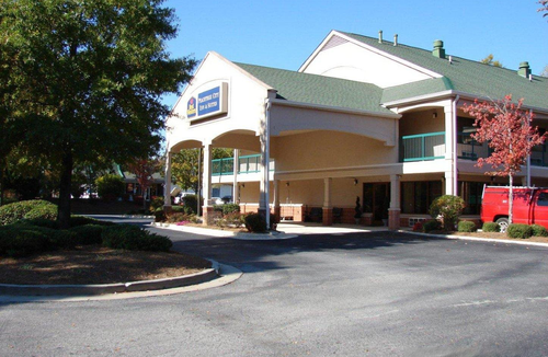 Peachtree City Hotel | Days Inn & Suites by Wyndham Peachtree City