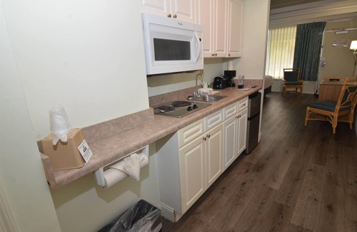 Jekyll Island Hotel | Days Inn & Suites by Wyndham Jekyll Island