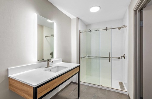 Union City Hotel | Days Inn & Suites by Wyndham Union City