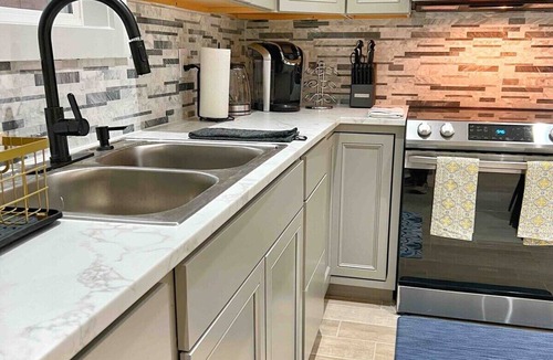 Decatur Apartment | Decatur Bungalow Cozy Comfort & Convenience