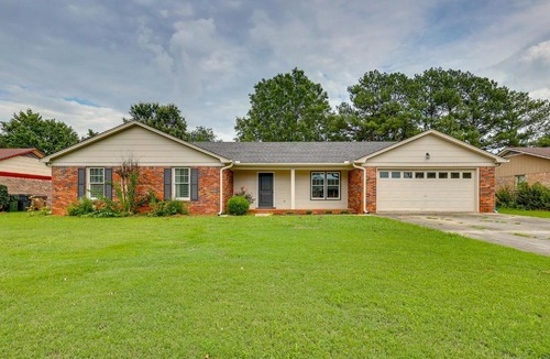 Decatur House | Decatur Vacation Rental w/Patio!