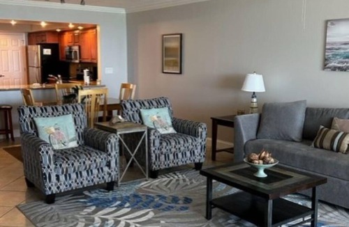 Parasol West Condo | Delightfully Spacious Gulf Front Beauty.