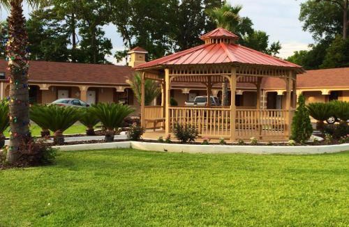 Savannah Hotel | Deluxe Inn - Savannah