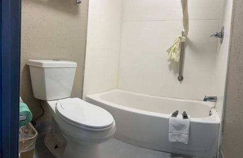 York Hotel | Deluxe Inn York