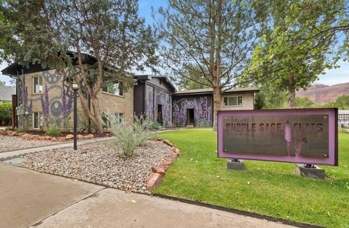Moab Condo | Desert Views Fire Pit Hot Tub Walkable