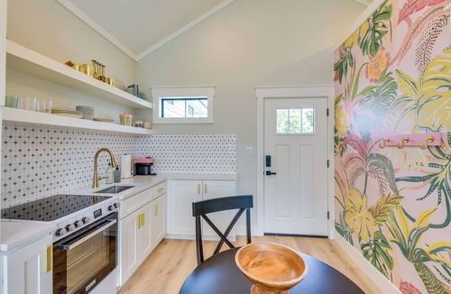 Laguna Beach Apartment | Designer Coastal Studio: Walk to Beach, Near 30A