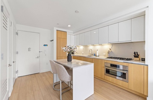 Midtown West Apartment | DESIGNER’S DREAM HOME! Huge Luxury 1 Bedroom Suite - best location by Times Sq