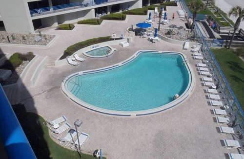 New Smyrna Beach Condo | Direct ocean front-3 bedrooms-full amenities-best building on non-driving beach