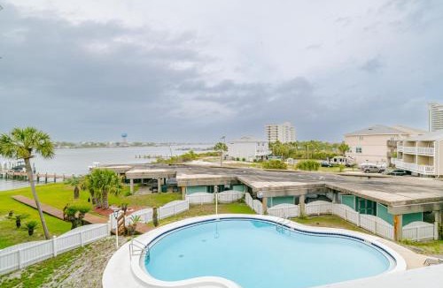 Ono Island Apartment | Docks On Old River 11B By Pkrm
