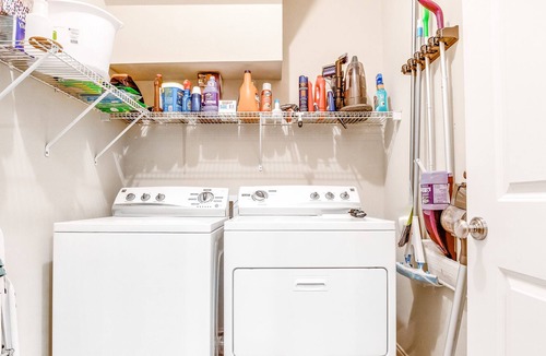 Johns Island House | Dog-Friendly 30-Day Rental Two-Story Home w/Free WiFi, Balcony, Washer/Dryer