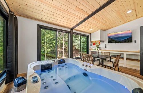 Rocky Grove House | Dollys Mountain Retreat - Brand New
