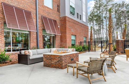 Summerville Hotel | DoubleTree by Hilton Summerville Nexton
