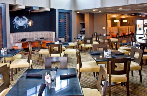 Huntsville Hotel | DoubleTree Suites by Hilton Hotel Huntsville South