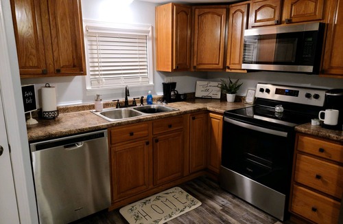 Newport House | Douglas Lake, TN Lake View Retreat with lake access