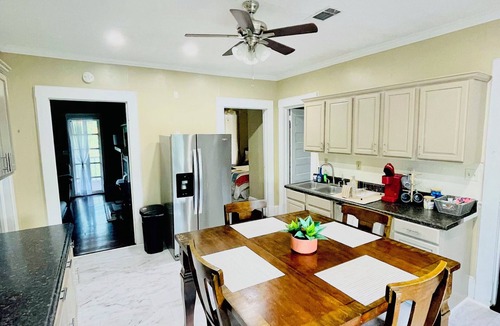 Macon House | Downtown Home Conveniently Located