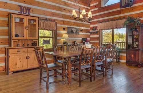Sevierville House | Drakes Mountain Hideaway, 4 BR, Pets, Fenced Yard, Theater Room, Sleeps 13