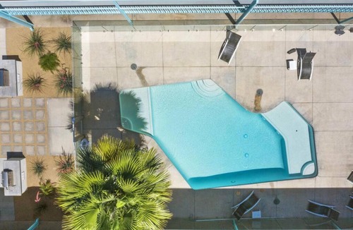 Roosevelt Apartment | DTPH Modern Designer Studio - Pool & Parking -