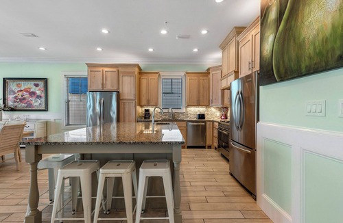 Orange Beach House | 🥳 Early Bird Sale. Diamond. 10BR. Extraordinary beachfront home. Elevator. Deck Pool. More!