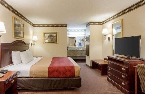 Grenada Hotel | Econo Lodge Grenada