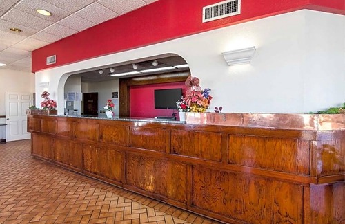 Dublin Hotel | Econo Lodge Inn & Suites Conference Center