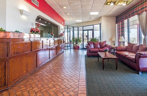 Dublin Hotel | Econo Lodge Inn & Suites Conference Center