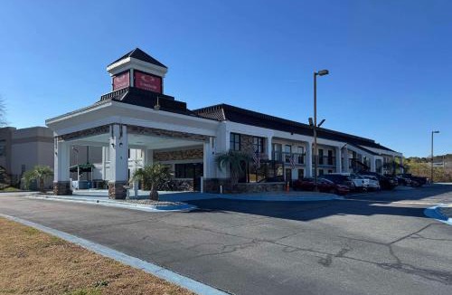 Macon Hotel | Econo Lodge Inn & Suites Macon North