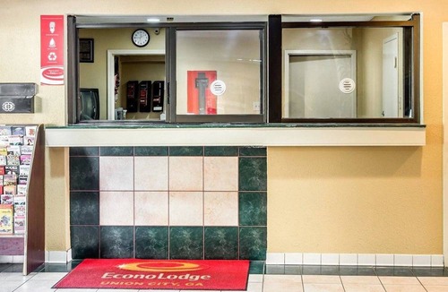 Union City Hotel | Econo Lodge Union City - Atlanta South