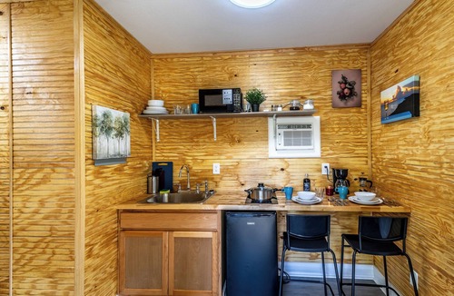 Northside Bed & Breakfast | Elegant 2BR Container Home | Nature Retreat | Peaceful & Unique
