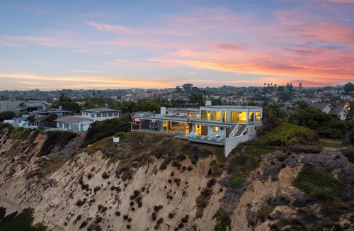 Encinitas House | Encinitas Shores - Beachfront, Ocean View & Patio
