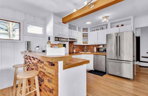 Loring Heights House | EnDeering Retreat Stay