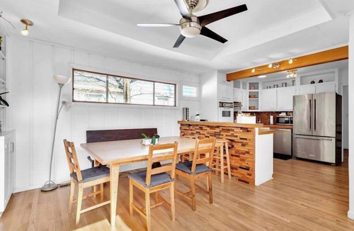 Loring Heights House | EnDeering Retreat Stay