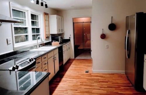Belle Mina House | Enjoy farm and nature near South Huntsville, Redstone Arsenal, and the River!