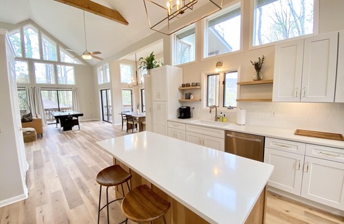 Maggie Valley House | Enjoy Luxury & Games With A View