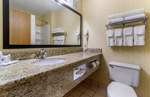 Bothell House | Enjoy spacious accommodations conveniently located in Seattle North