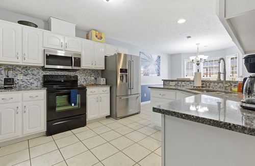Fortson House | Entire Cozy Home. Pool. Firepit. Near Airport, Ft. Benning. Copper Creek Tennis