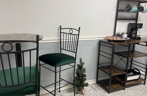 Jacksonville House | Entire Cozy home/sleeps 5/near downtown