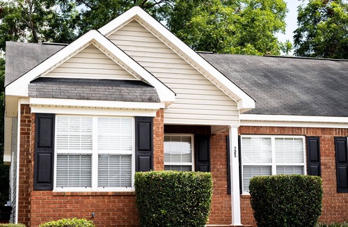 Centerville House | Entire Home, Queen Beds, Near Dining & Shopping