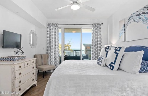 Gulfport Condo | Entire rental unit in Gulfport, Mississippi
