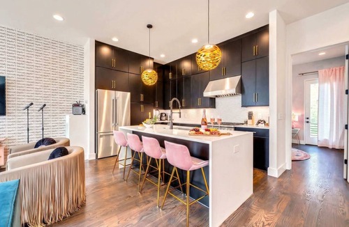 Katie Hill Neighborhood House | Eras-inspired Nashville house with rooftop hot tub, sleeps 12 near downtown