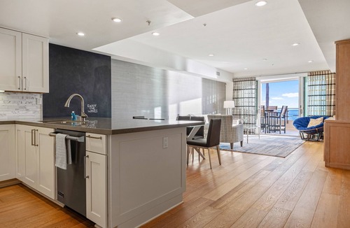 Beach Barber Tract Condo | Escape to Neptune Beachfront